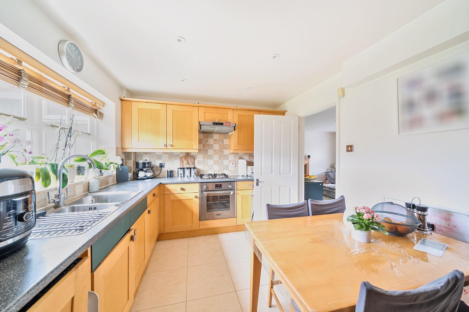 Longfield Avenue, London